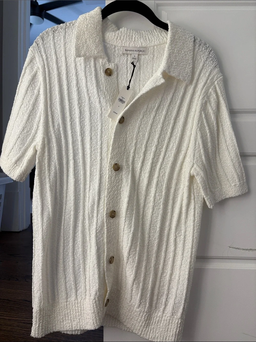 Banana Republic Cream Textured Short Sleeve Button-Down Shirt